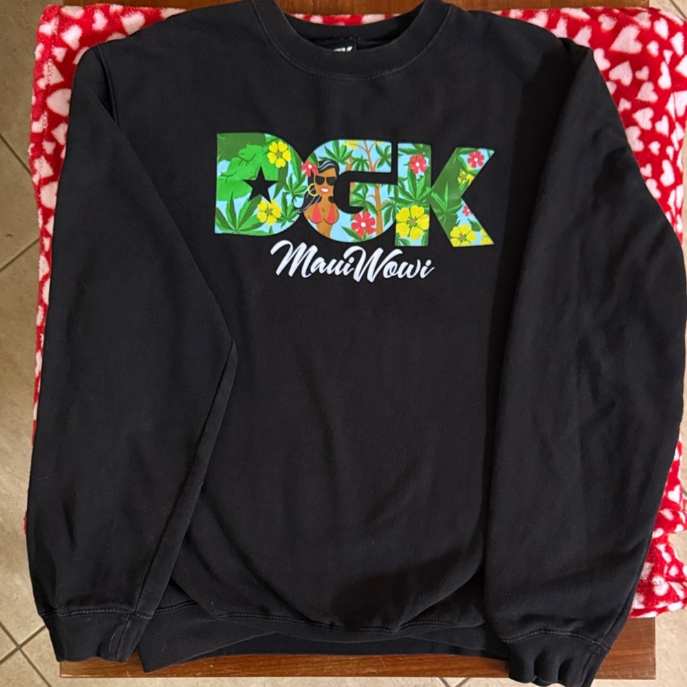 DGK Black Crewneck Sweatshirt with Colorful Aloha Maui Wowi Graphic
